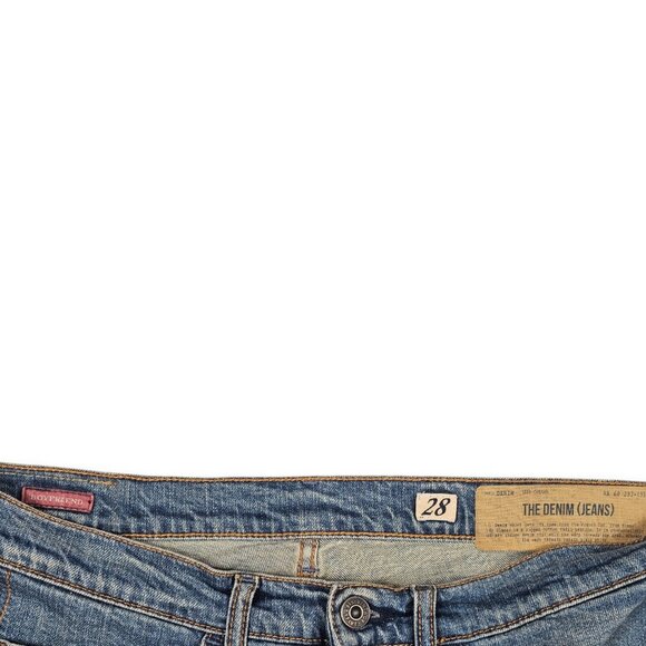 Vintage Levi's | Denim Shorts | Women's | 28 | Cuffed Mid-Wash | The Denim Jean - Picture 9 of 10